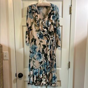 Janette Plus USA Floral Long Sleeve Wrap Midi Dress with Tie Front - Size 1X